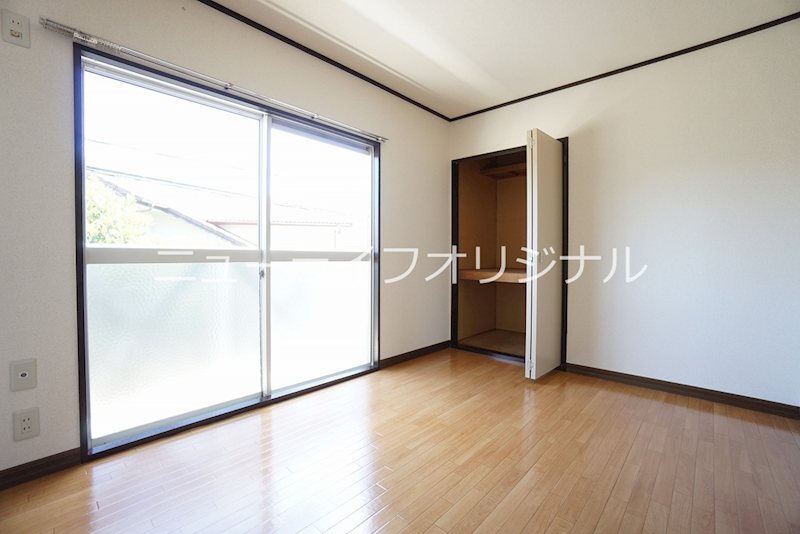 居室・リビング　南向きで明るい室内