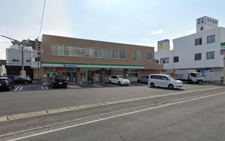 コンビニ　ファミリーマート岡山問屋町店（コンビニ）まで354m