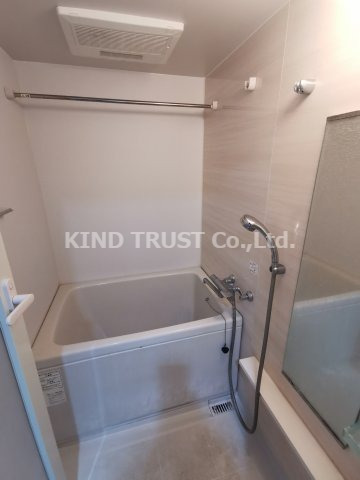 バス・シャワールーム　ゆったり過ごせるお風呂です