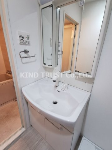 洗面設備　広い洗面スペース