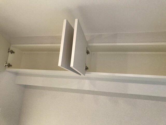 バス・シャワールーム　上部収納?