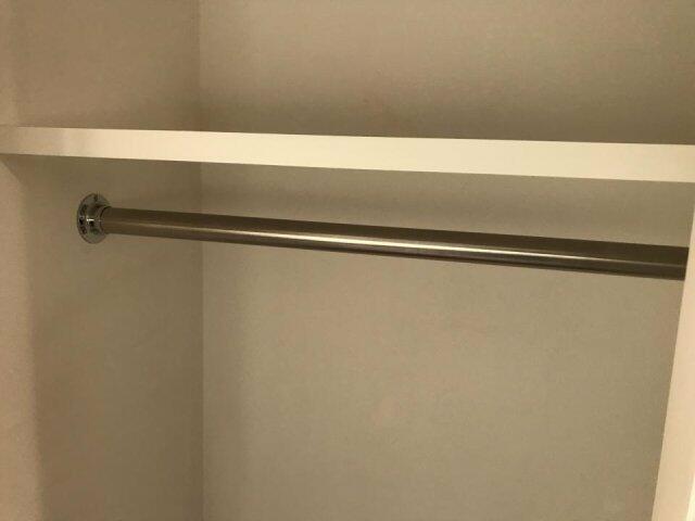収納　クローゼット?