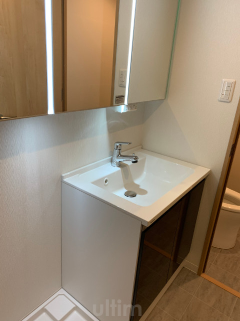 洗面設備　他のお部屋のお写真です。参考までに