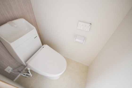 トイレ　※別部屋の写真です