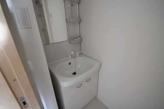 洗面設備　※別部屋の写真です