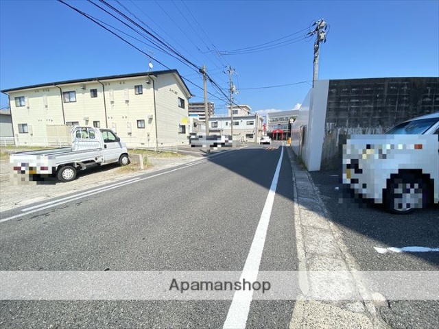 その他　前面道路（その他）まで0m