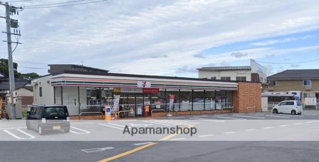 コンビニ　セブンイレブン（コンビニ）まで10m
