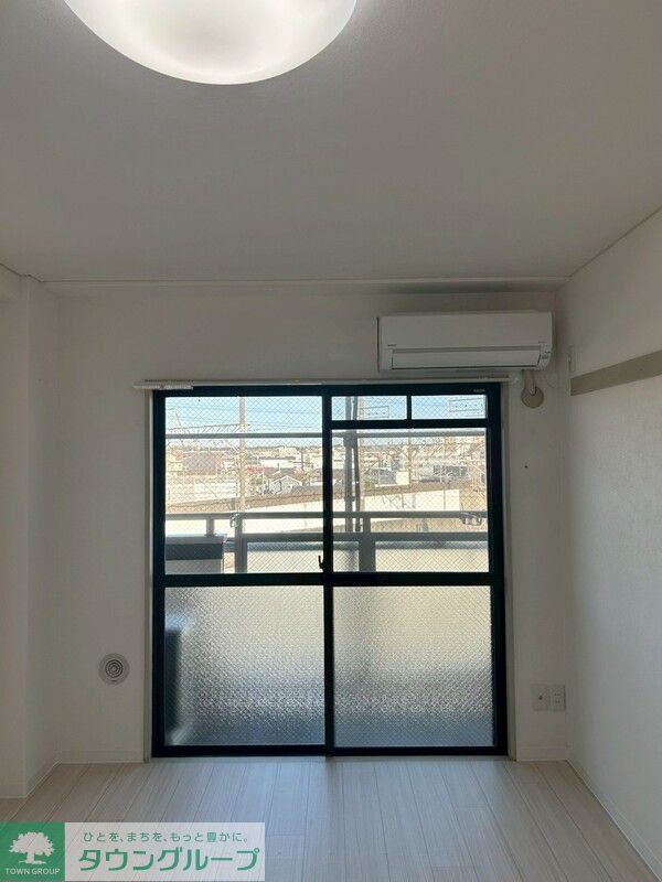 居室・リビング　お問合せはタウンハウジングまで！※現地待合わせ相談可能