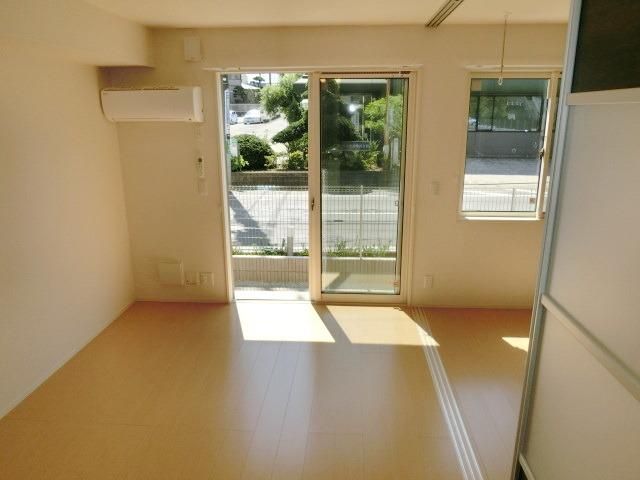 居室・リビング　※別号室参考写真です