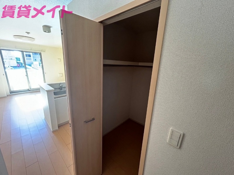 収納　同型タイプ画像