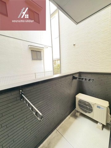 バルコニー　陽当たり良好なバルコニーです