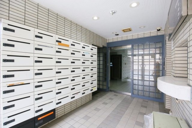 エントランス　ゆとりのあるエントランスです