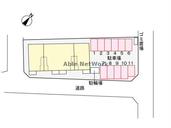 駐車場　駐車場