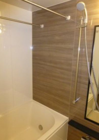 バス・シャワールーム　ゆったり過ごせるお風呂です