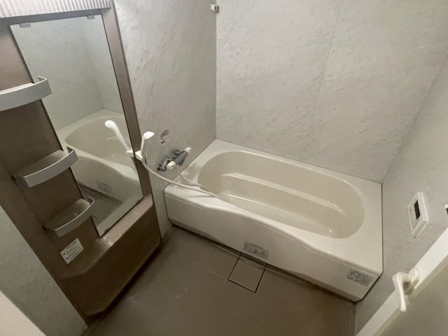 バス・シャワールーム　日々の疲れを癒すお風呂付です