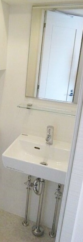 洗面設備　同仕様写真含む