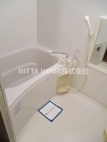 バス・シャワールーム　嬉しいバストイレ別です(*^-^*)