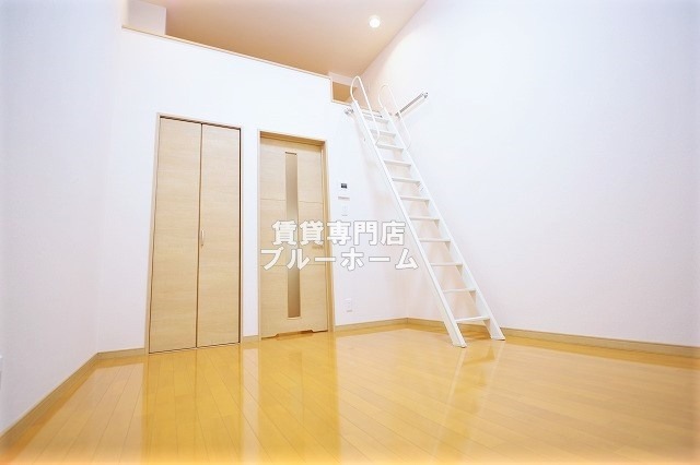 その他　洋室の別角度です！