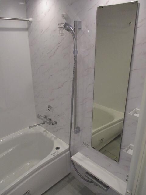 バス・シャワールーム　別部屋参考写真