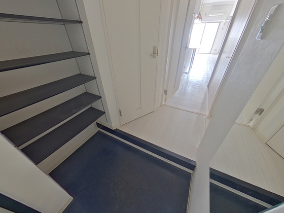 玄関　※他部屋の写真