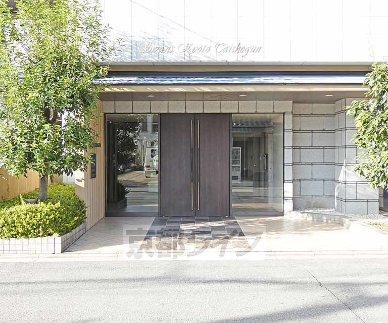 その他共有部分　建物入口です。