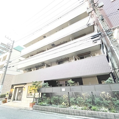 建物外観　【女性のお一人暮らしでも安心のセキュリティ♪】