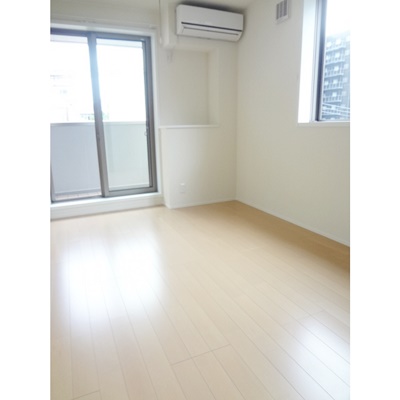 居室・リビング　【女性のお一人暮らしでも安心のセキュリティ♪】