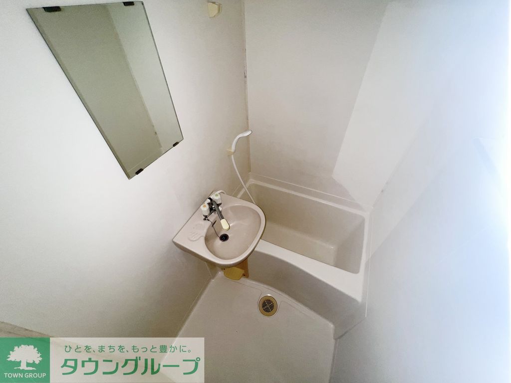 バス・シャワールーム　★便利な浴室乾燥機付のバスルームです★