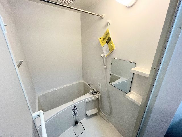 バス・シャワールーム　別号室の参考写真