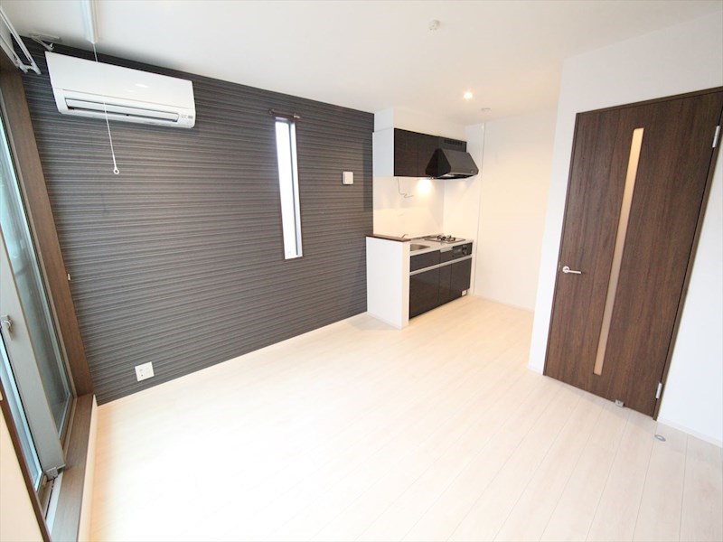 居室・リビング　洋室8.2帖　クローゼット　エアコン付　 イメージ写真