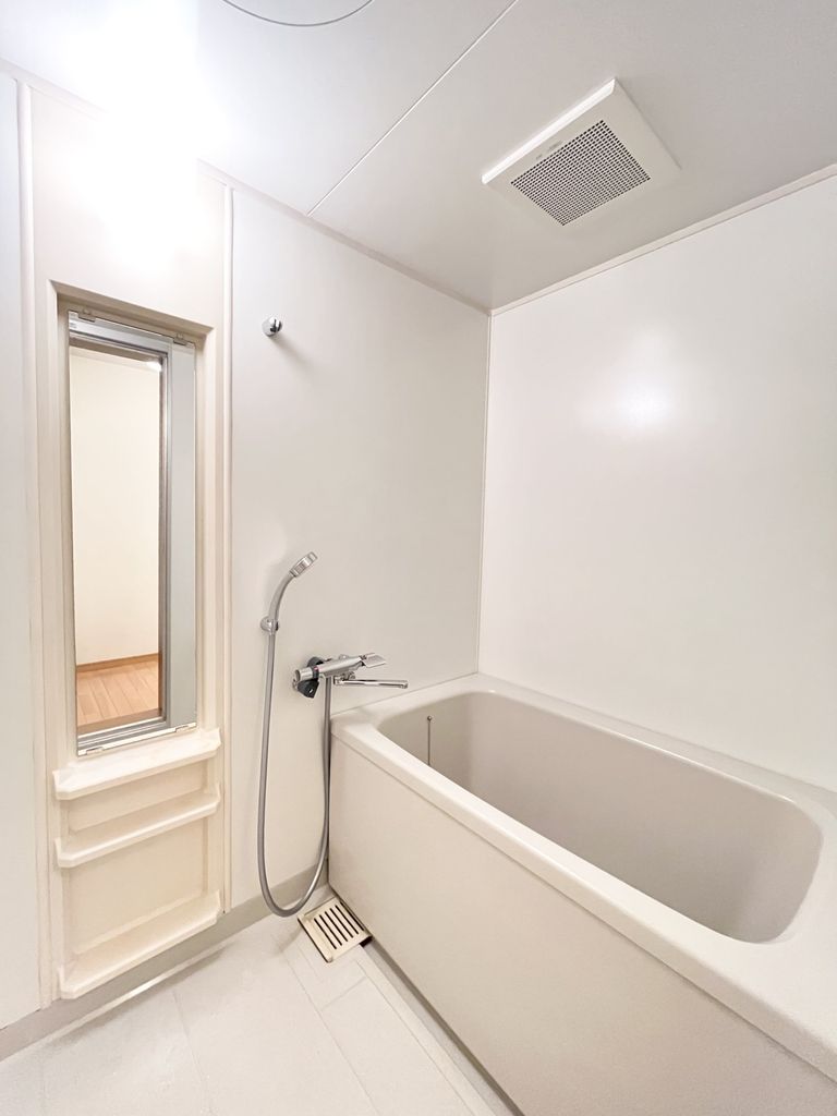 バス・シャワールーム　※代表タイプの写真のため実際と異なる場合がございます