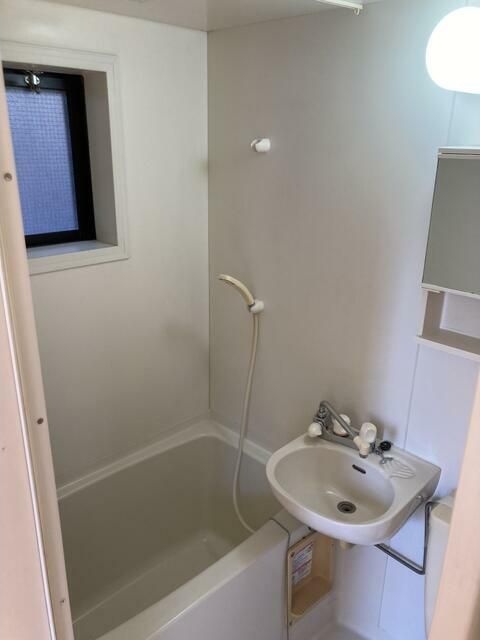 バス・シャワールーム　同一仕様