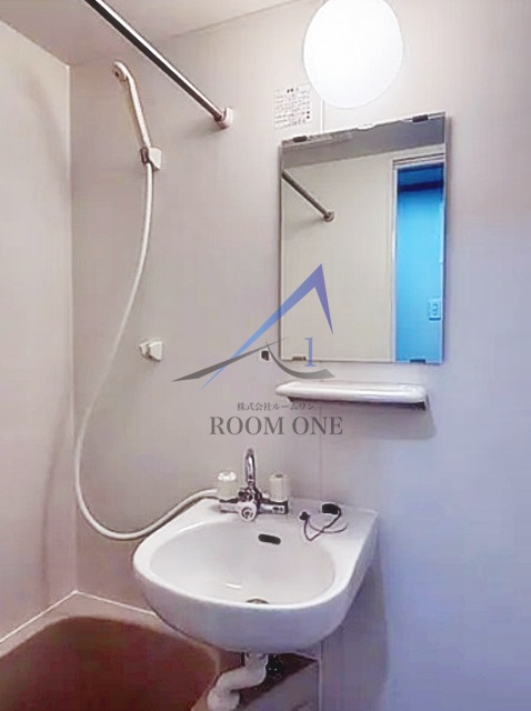 洗面設備　洗面台です。