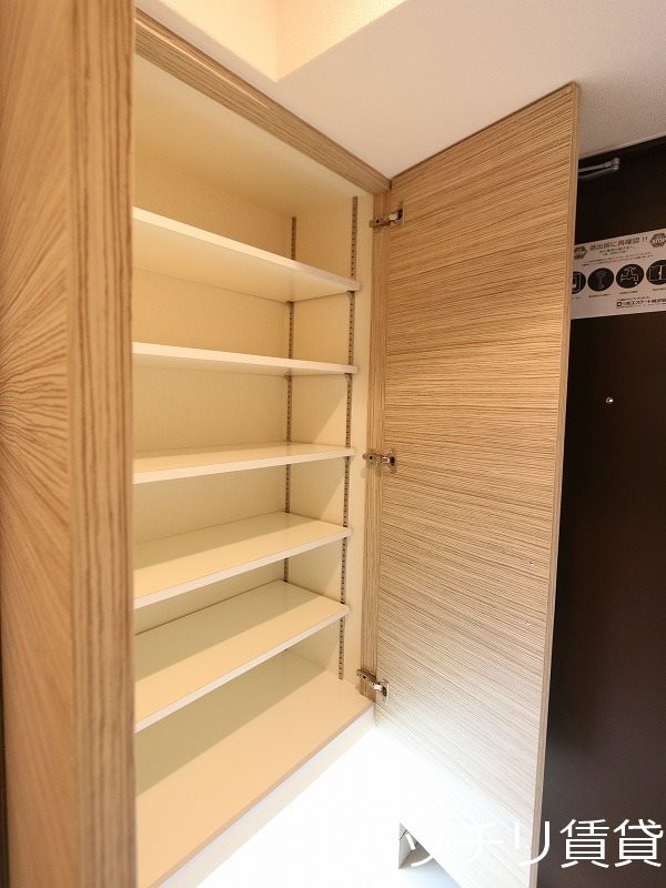 その他部屋・スペース　写真は別号室の為、現状優先になります。