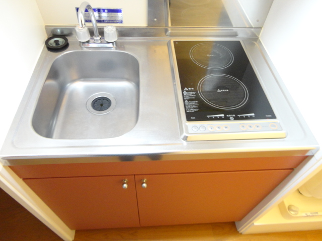キッチン　電気コンロ２口付