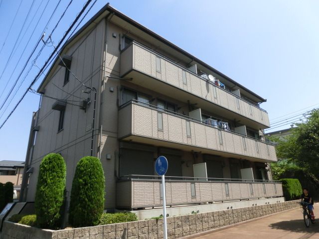 建物外観　みつわ台駅まで徒歩９分の立地です。