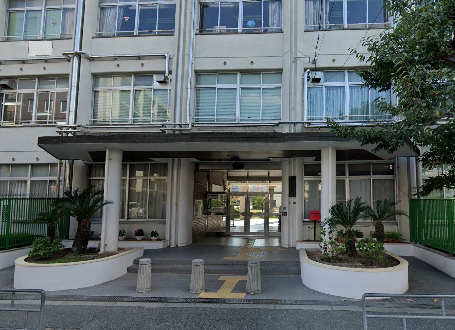小学校　大阪市立菅原小学校（小学校）まで1549m