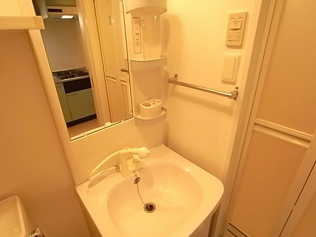 洗面設備　※写真と異なる場合は現状優先。