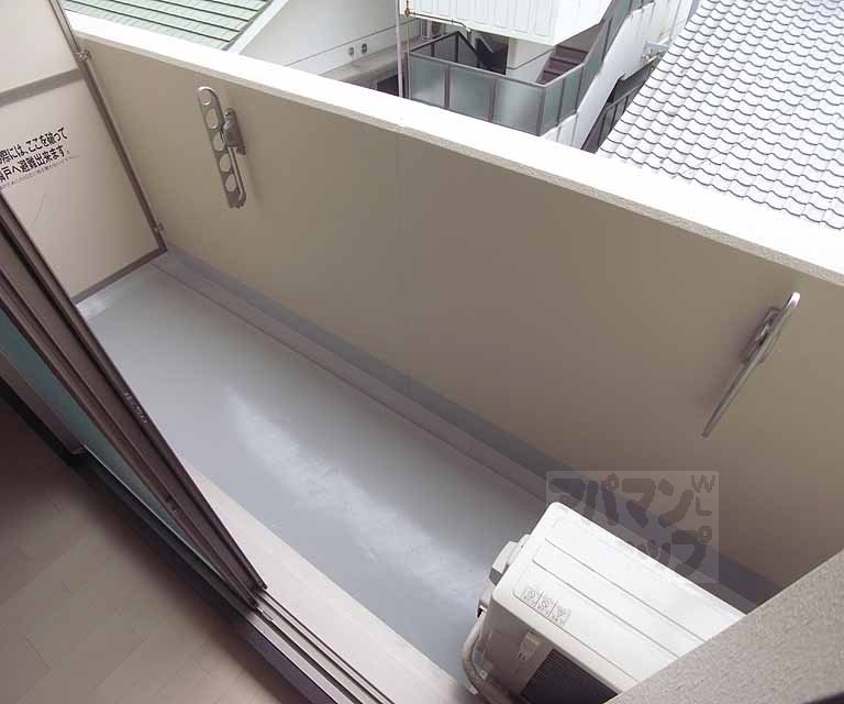 バルコニー　ベランダ。
