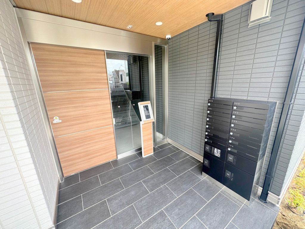 エントランス　エントランス