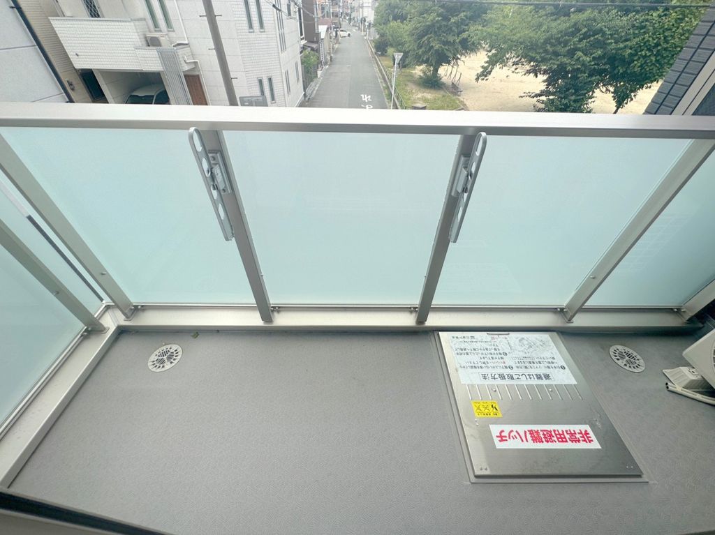 バルコニー　バルコニー