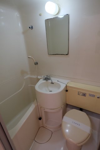 洗面設備　同タイプの別室画像です　現状優先でご了承ください