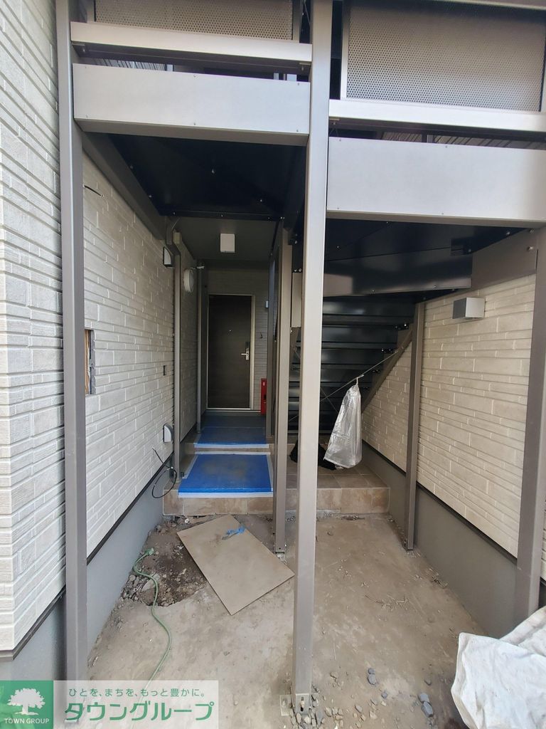 エントランス　バルコニー