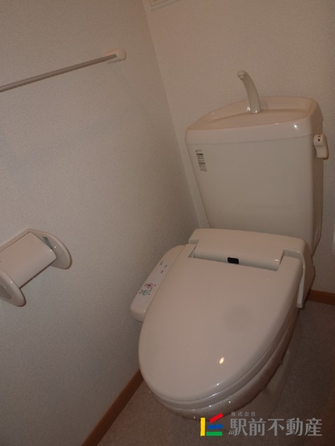 トイレ　ウォシュレット付き