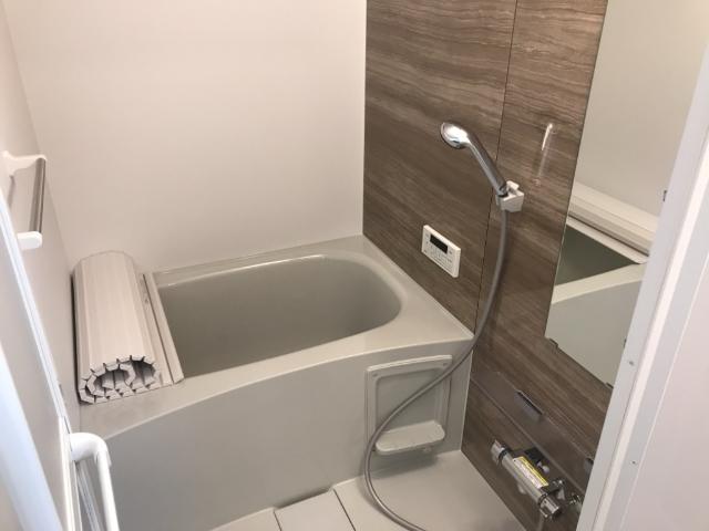 バス・シャワールーム　バス