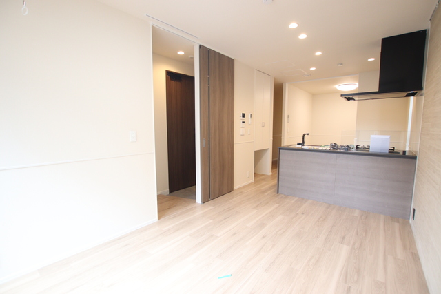 居室・リビング　【ＬＤＫ１２．８帖】