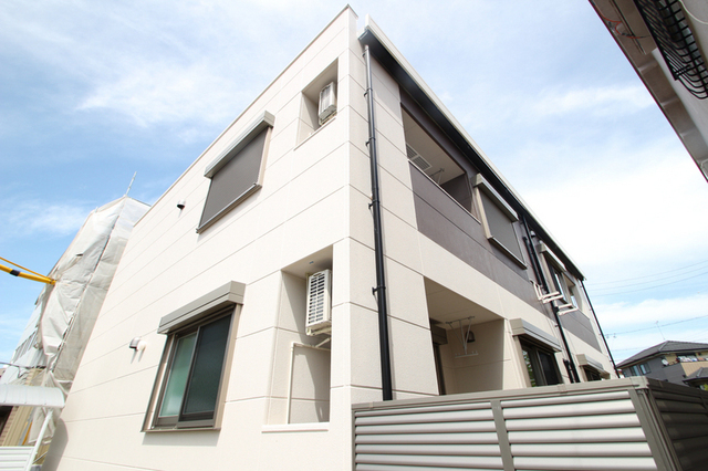 建物外観　鉄骨造。おしゃれな外観です。