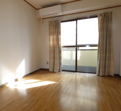 居室・リビング　他の号室の参考画像です。