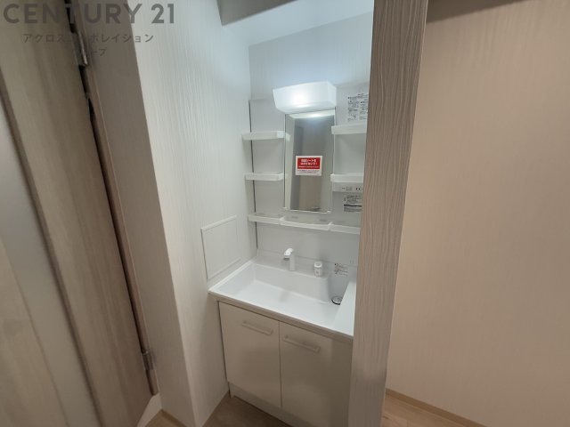 洗面設備　独立洗面台付き！