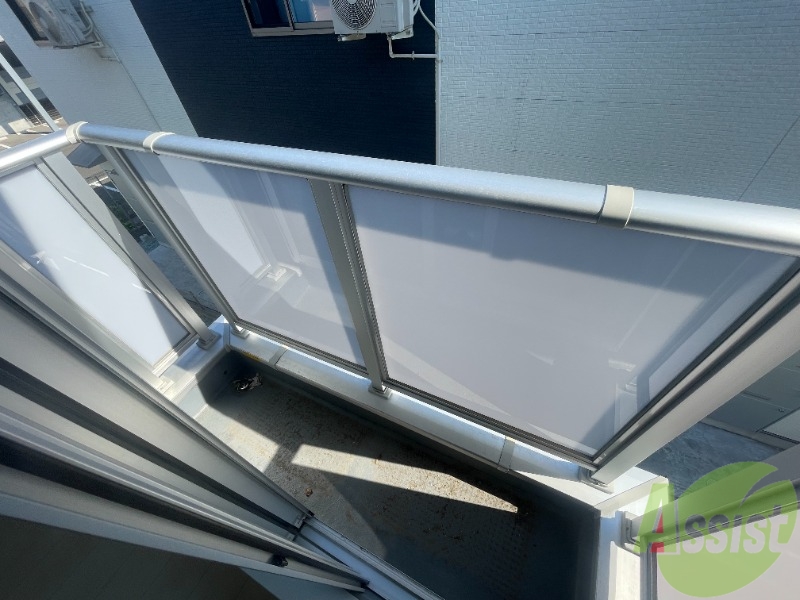 バルコニー　バルコニーです。洗濯物はこちらに干せますね